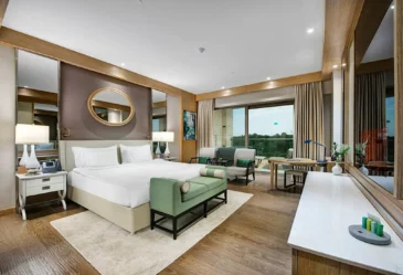 Jade Room Land View