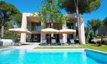 Gloria Serenity Resort Queen and King Villas