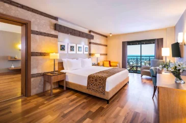 One Bedroom Suite Sea View