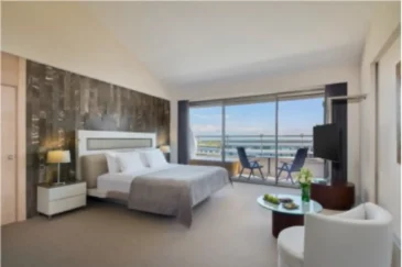 Family Roof Suite Land View