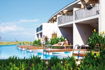 Pool Suite