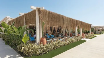 Beach Pier Bar