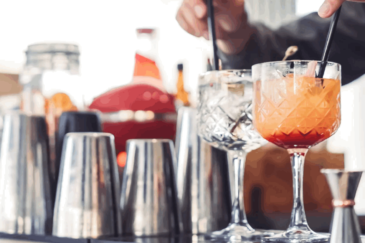 Sueno Square Bar