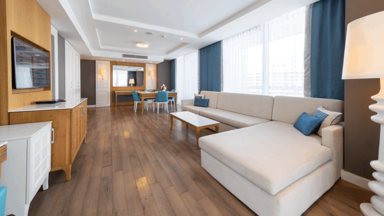 Superior Suite Exclusive