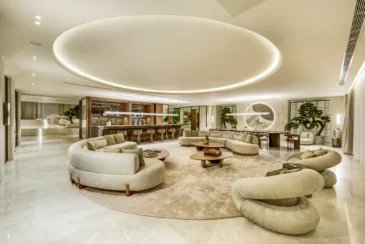 Crown Signature Suite